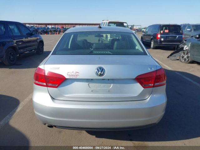 1VWAT7A38FC101966 Volkswagen Passat 1.8t Limited Edition