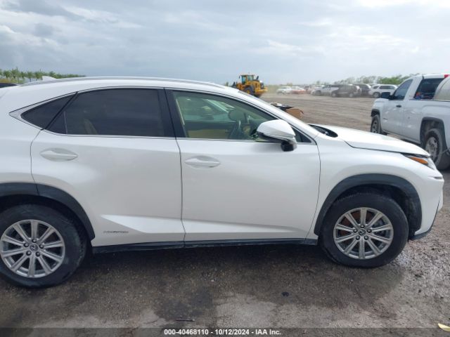 JTJBJRBZ1K2102272 Lexus NX 300H