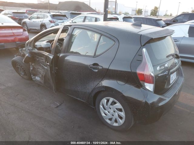 JTDKDTB38F1575651 Toyota Prius C Two