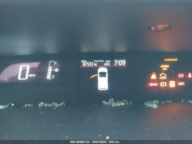 JTDKDTB38F1575651 Toyota Prius C Two