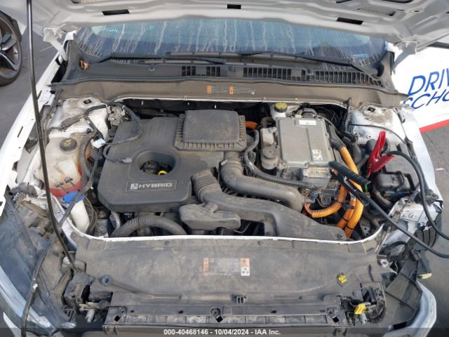 3FA6P0LUXLR151099 Ford Fusion Hybrid Se