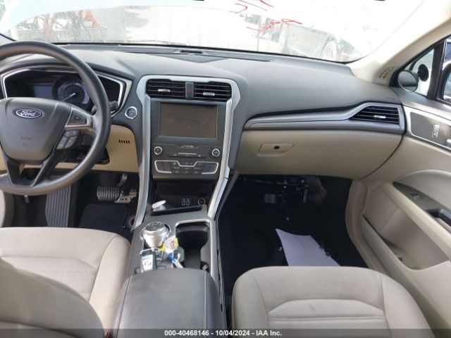 3FA6P0LUXLR151099 Ford Fusion Hybrid Se