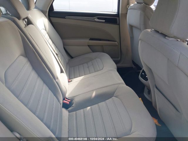 3FA6P0LUXLR151099 Ford Fusion Hybrid Se