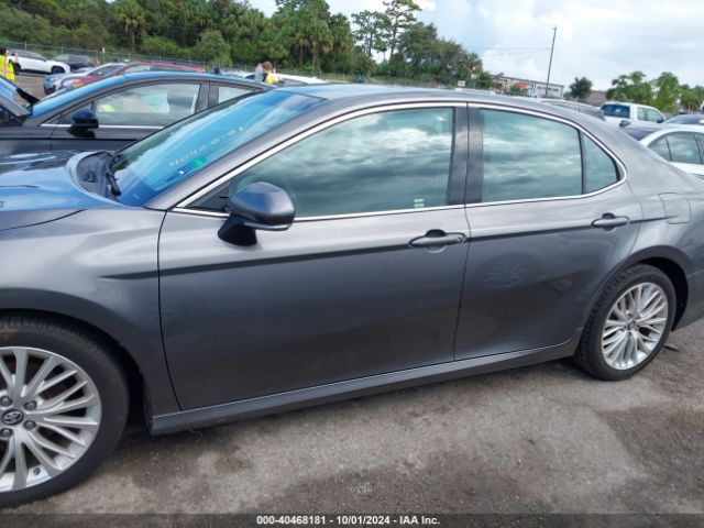 4T1B11HK8JU113444 Toyota CAMRY XLE