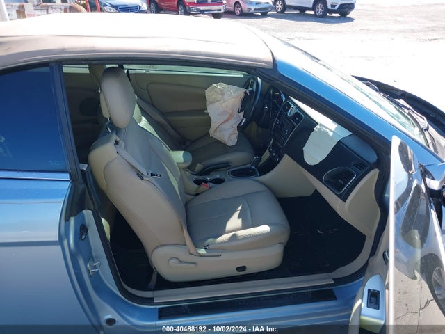 Chrysler 200 Touring 2014 1C3BCBEG6EN156852 Image 5