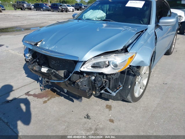 Chrysler 200 Touring 2014 1C3BCBEG6EN156852 Image 6
