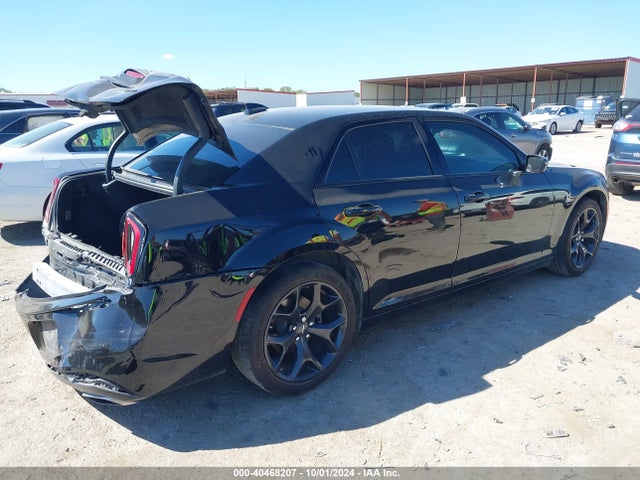 Chrysler 300 Touring 2022 2C3CCAAG0NH167780 Image 4