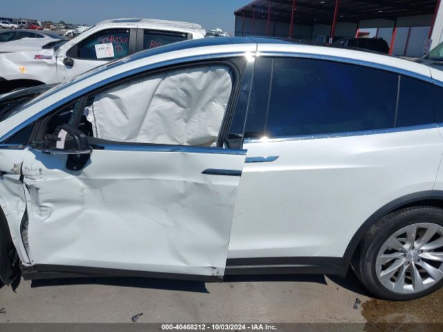 5YJXCBE21JF139990 Tesla Model X 100d/75d/p100d