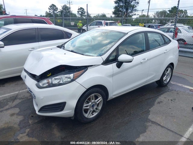 Ford FIESTA SE 2019 3FADP4BJ0KM140436 Image 2