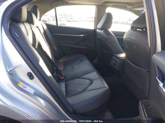 4T1B21HK6JU005014 Toyota Camry Hybrid Xle