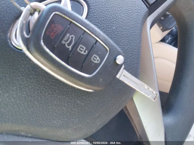 KM8J23A46GU197238 Hyundai TUCSON SE