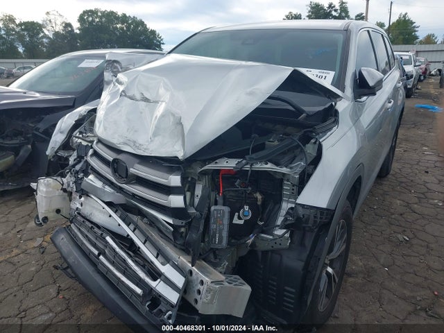 Toyota Highlander Le 2019 5TDZARFHXKS048448 Image 12