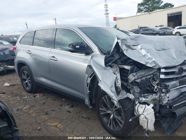 Toyota Highlander Le 2019 5TDZARFHXKS048448 Image 13