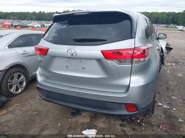 Toyota Highlander Le 2019 5TDZARFHXKS048448 Image 16