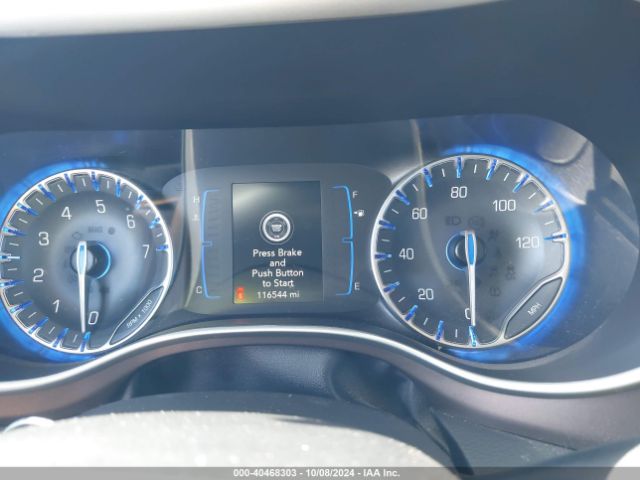 2C4RC1DG6MR520890 Chrysler Voyager Lxi