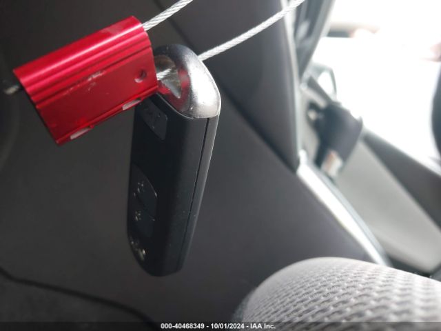 3MYDLBJV8LY701749 Toyota YARIS LE