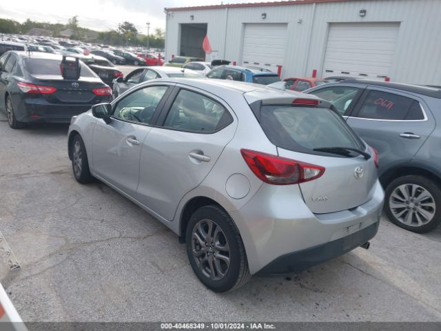 3MYDLBJV8LY701749 Toyota YARIS LE
