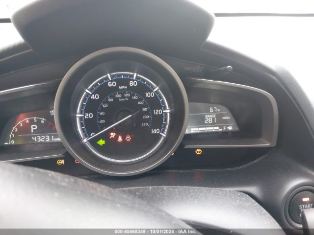 3MYDLBJV8LY701749 Toyota YARIS LE