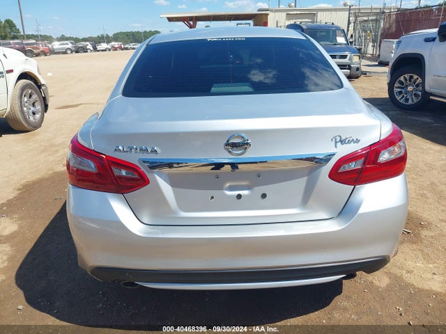 Nissan Altima 2.5 S 2018 1N4AL3AP2JC214325 Image 17