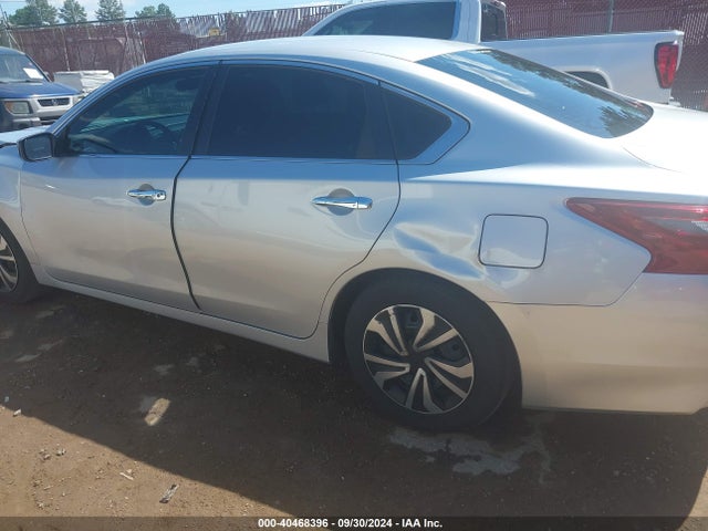 Nissan Altima 2.5 S 2018 1N4AL3AP2JC214325 Image 18