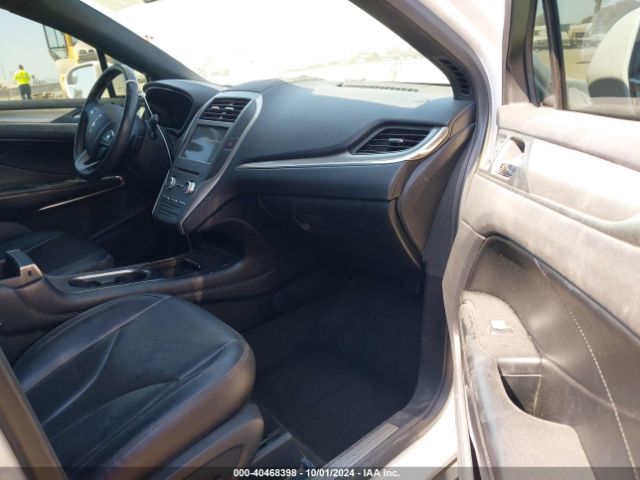 5LMCJ1C91GUJ15812 Lincoln Mkc Premier