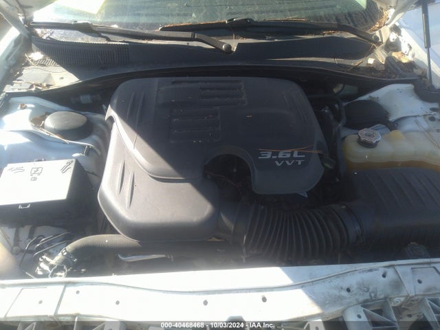 Chrysler 300C 2017 2C3CCAEG9HH570865 Image 10