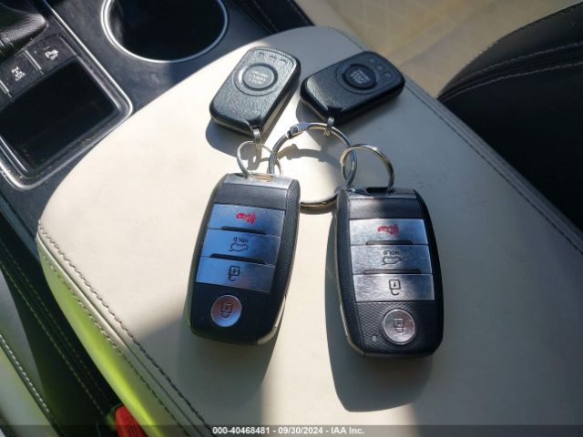 5XYPKDA53GG099136 KIA Sorento 3.3l Sxl