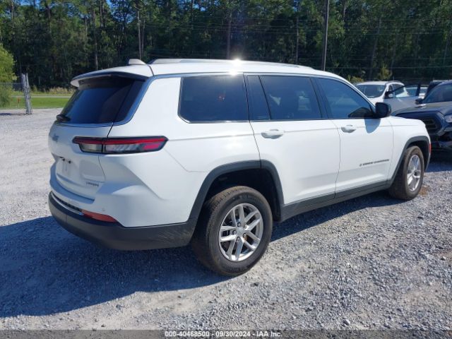 1C4RJJAG9P8843325 Jeep Grand Cherokee L Laredo 4x2