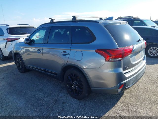 JA4AD3A37JZ045303 Mitsubishi Outlander Le