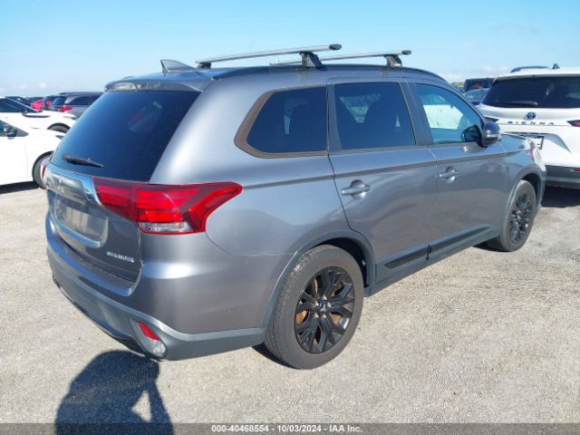 JA4AD3A37JZ045303 Mitsubishi Outlander Le