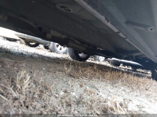 JA4AD3A37JZ045303 Mitsubishi Outlander Le