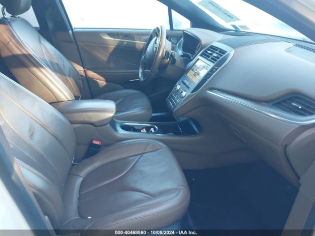 5LMCJ3D92HUL50733 Lincoln Mkc Reserve