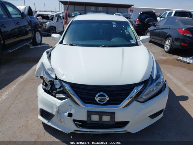 Nissan Altima 2.5 S 2018 1N4AL3AP0JC264575 Image 12