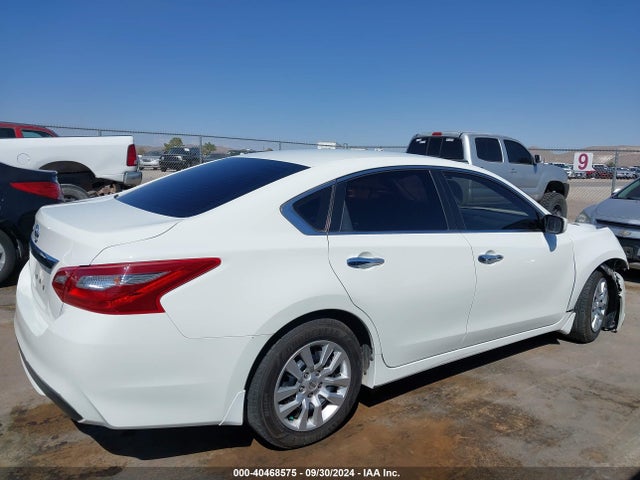 Nissan Altima 2.5 S 2018 1N4AL3AP0JC264575 Image 13