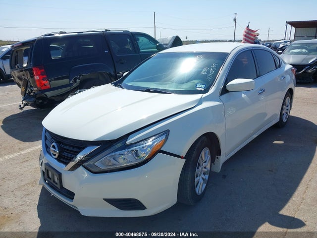 Nissan Altima 2.5 S 2018 1N4AL3AP0JC264575 Image 2