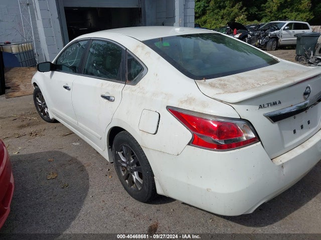 Nissan Altima 2.5 S 2015 1N4AL3APXFC438207 Image 3