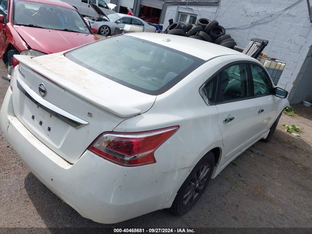 Nissan Altima 2.5 S 2015 1N4AL3APXFC438207 Image 4