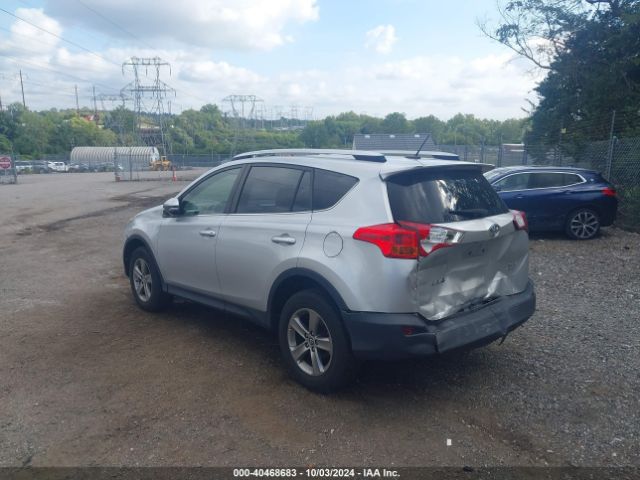 JTMRFREV0FD136130 Toyota Rav4 Xle