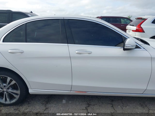 55SWF4KB7FU036811 Mercedes-Benz C 300 4matic/luxury 4matic/sport 4matic