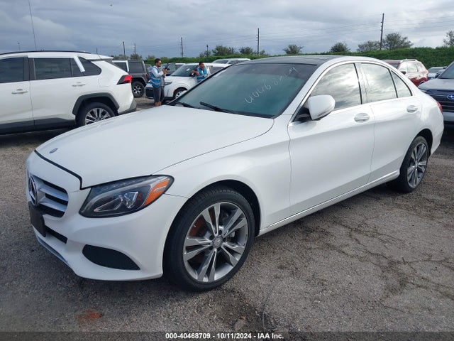 55SWF4KB7FU036811 Mercedes-Benz C 300 4matic/luxury 4matic/sport 4matic