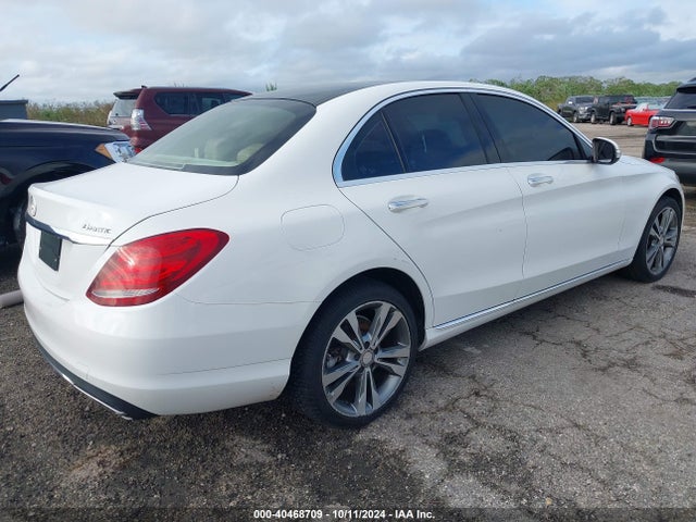 55SWF4KB7FU036811 Mercedes-Benz C 300 4matic/luxury 4matic/sport 4matic