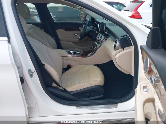 55SWF4KB7FU036811 Mercedes-Benz C 300 4matic/luxury 4matic/sport 4matic