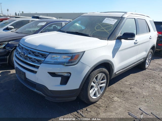 Ford EXPLORER XLT 2018 1FM5K8D8XJGC15193 Image 2