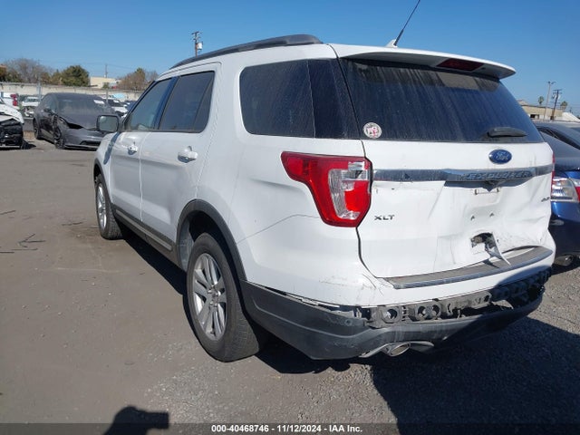 Ford EXPLORER XLT 2018 1FM5K8D8XJGC15193 Image 3