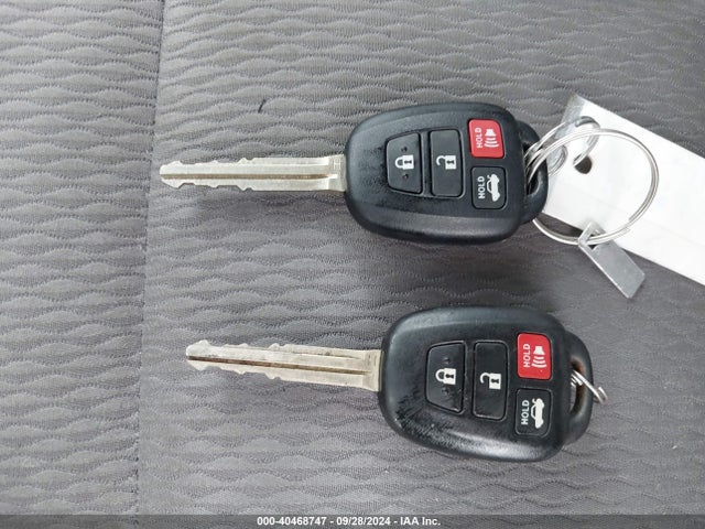 Toyota COROLLA LE 2015 2T1BURHE6FC352581 Image 11