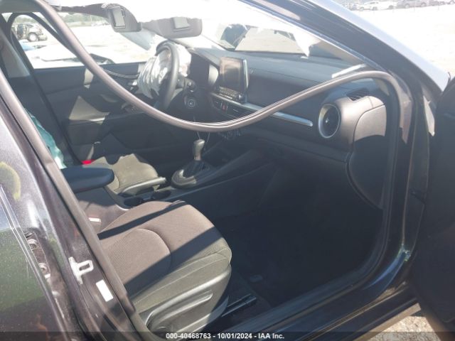 3KPF24AD0KE105385 KIA FORTE FE