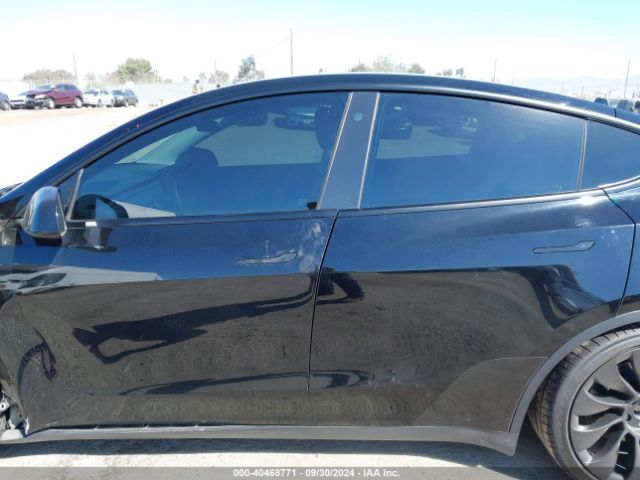 7SAYGDEF7NF392621 Tesla Model Y Performance Dual Motor All-wheel Drive