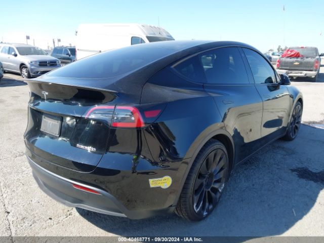 7SAYGDEF7NF392621 Tesla Model Y Performance Dual Motor All-wheel Drive