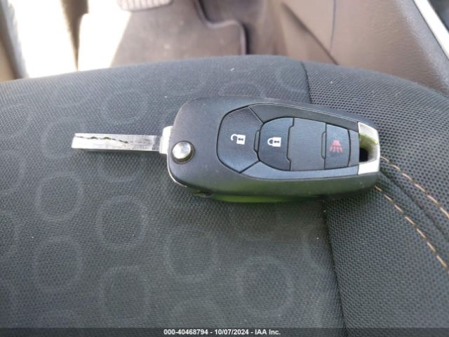 KL7CJKSB0LB340825 Chevrolet Trax Fwd Ls