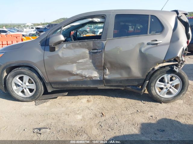 KL7CJKSB0LB340825 Chevrolet Trax Fwd Ls